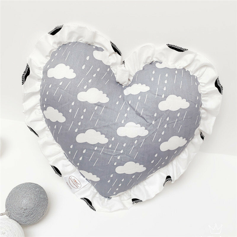 Nordic INS Style Baby Pillow Cotton Dot Cloud Printing Heart Shape Throw Pillow Baby Cot Cushion Kids Room Decortion Beddings