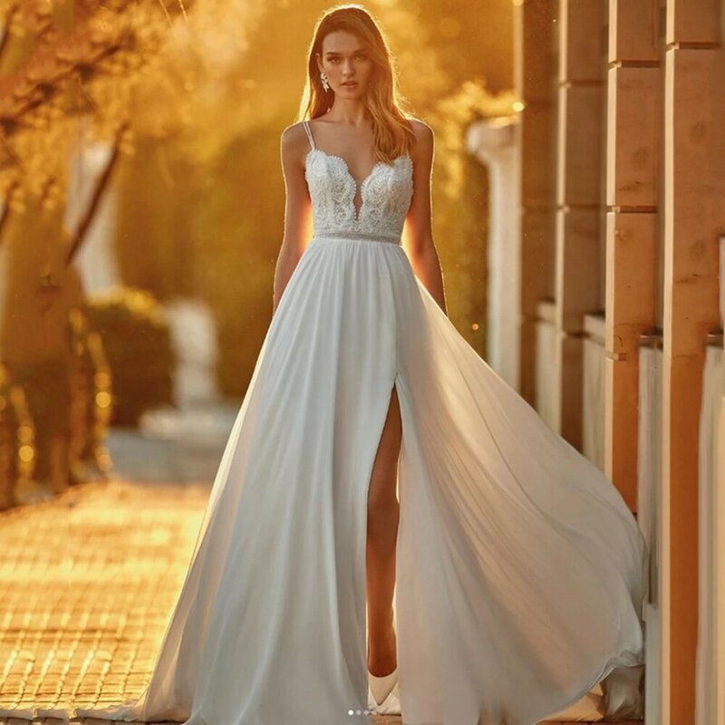 Boho Spaghetti Straps V-Neck Wedding Dress With Side Split Lace Applqiues Beach Chiffon Bride Gown Backless Criss-Cross A-Line