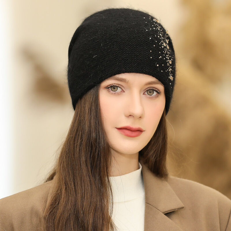 Topi Musim Dingin Wanita Baru Topi Beanie Menghias Mode Topi Musim Dingin Hangat Campuran Bulu Kelinci untuk Wanita Topi Rajut Streetwear Kasual