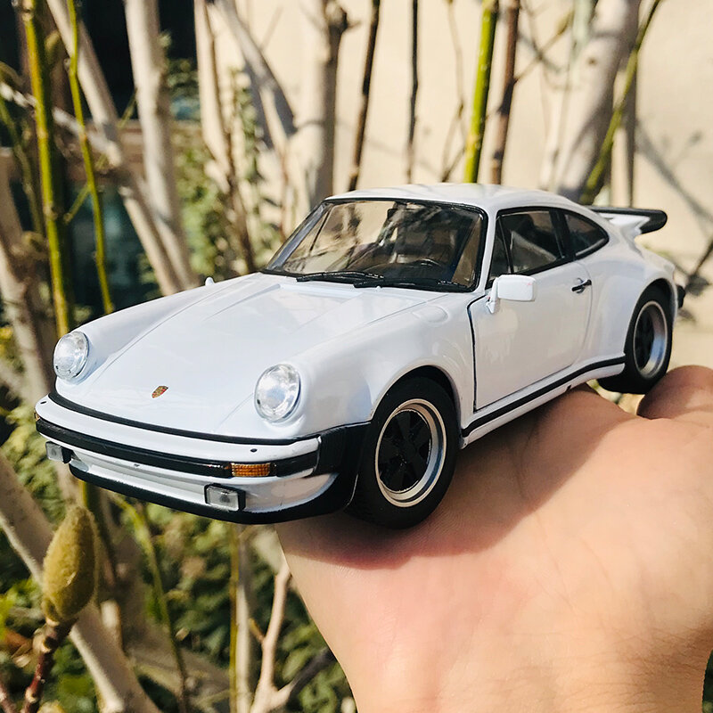 WELLY-coche deportivo de aleación modelo Porsche 1974 Turbo 911, vehículo de juguete de Metal fundido a presión, colección de simulación, regalos de adorno para niños, 1:24, 3,0