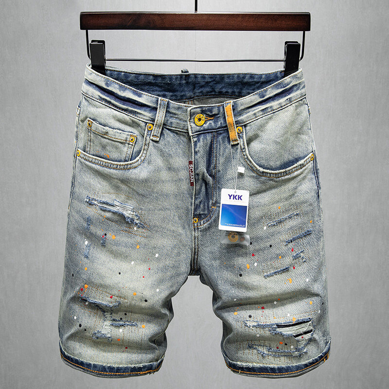 男性のための非常にトレンディなジーンズ,レトロなブルーの伸縮性のある夏服,塗装済みの破れたショートパンツ,ヴィンテージのデザイナージーンズ
