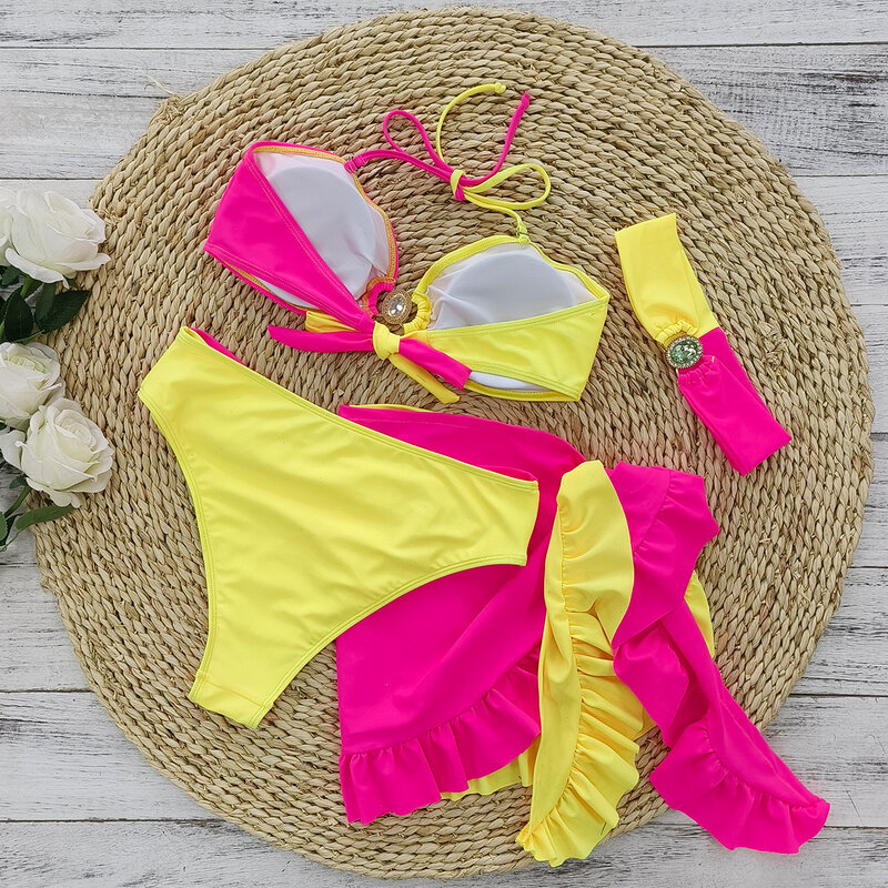 2024 estate 4 pezzi bikini brasiliani donne ritagliate costumi da bagno Patchwork Beachwear Push Up costume da bagno Halter Split set femminile