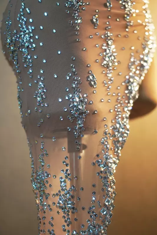 Sexy Luxus ärmellose Strass Abendkleid neue Mode weibliche formelle Bankett Party Ballkleider Roben de Soirée Xinghe