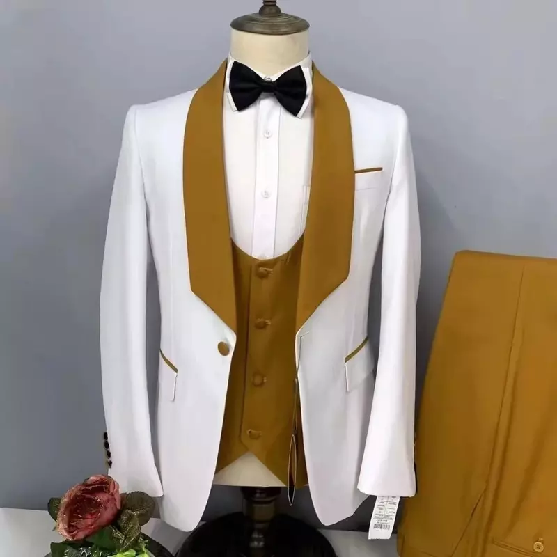 Trajes blancos para hombre, Blazer de boda, chal azul real, solapa, chaqueta de un solo pecho, pantalones, chaleco, traje de tres piezas, trajes ajustados