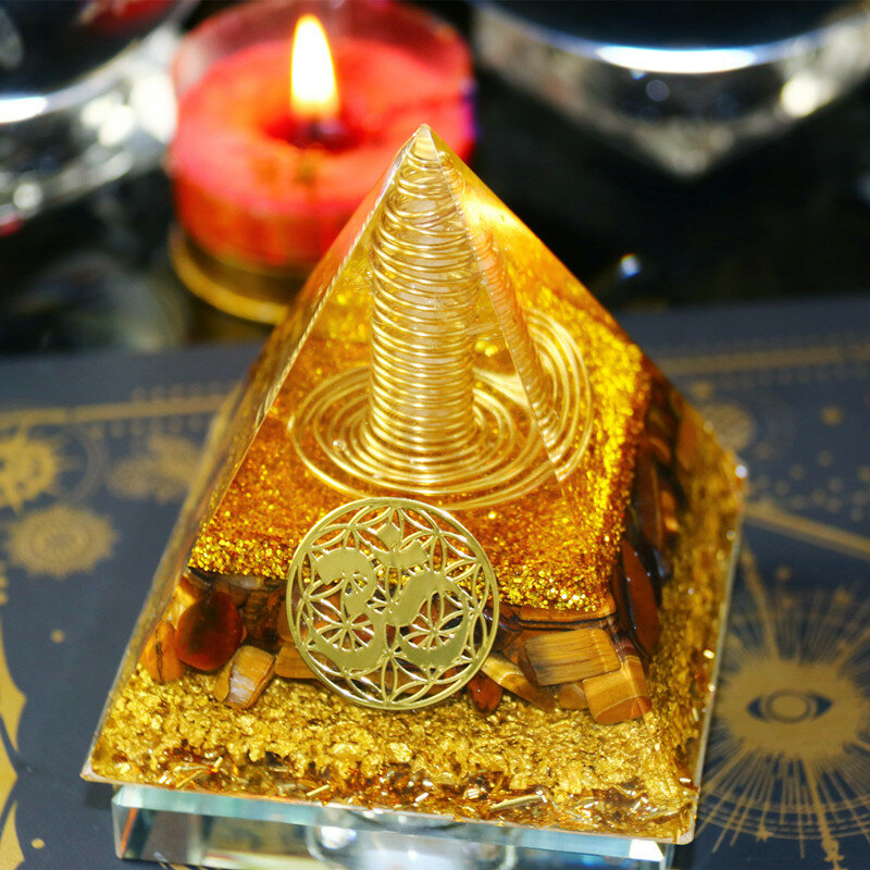 Chakra Kristal Orgonite Piramida 8Cm Mata Harimau Ruang Tamu Meja Ornamen Beruntung Energi Orgone Piramida untuk Meditasi Reiki Suci