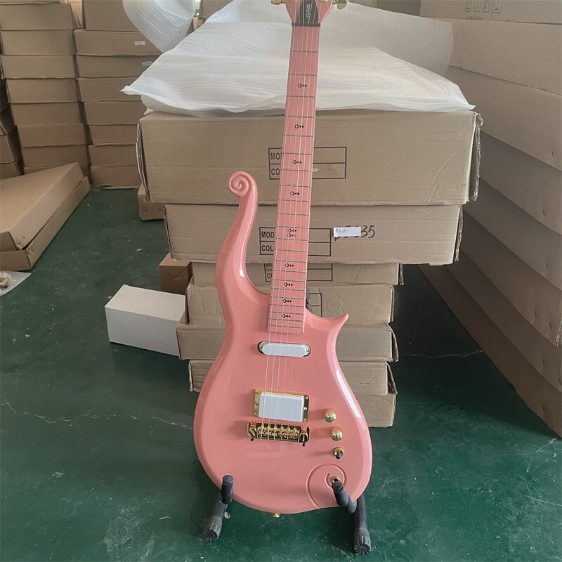 Klasyczna 1 chmura różowa gitara elektryczna z podstrunnica klonowa mahoniowe gitary ciała guitarra