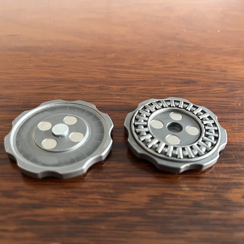 Outdoor EDC Titanium Alloy Magnetic Finger Pop Coin Push Card Pressure Toy Decompression Fingertip Gyroscope