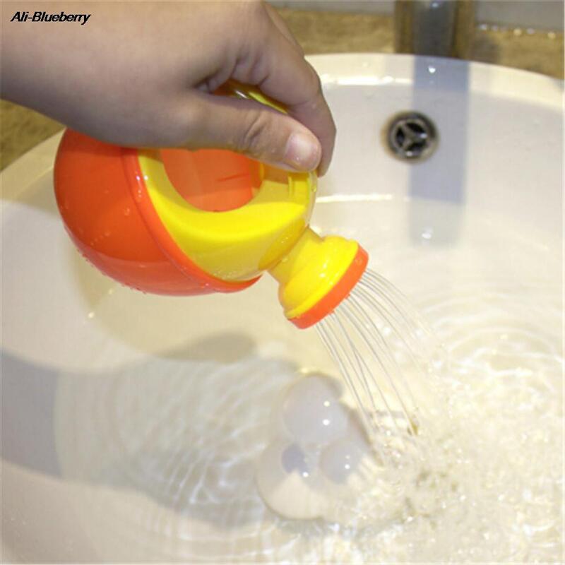 1pc random Plastic Watering Can Watering Pot Beach Toy Leading Star Baby Bath Toy Play Sand Toy Gift For Kids Random Color