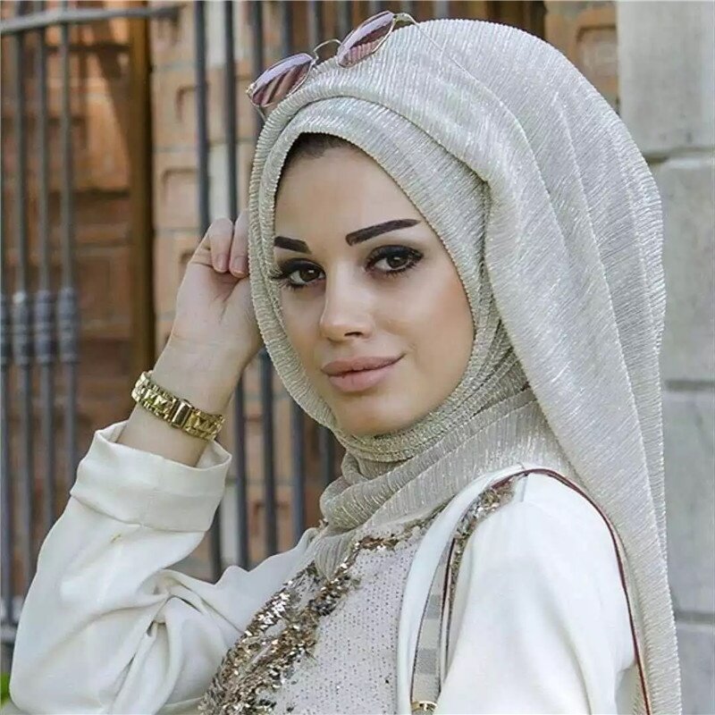 ผ้าพันคอจีบแวววาวผ้าคลุมไหล่แฟชั่นมุสลิมฮิญาบผ้าไหมสีทองยืดหยุ่นใหม่สำหรับผู้หญิงผ้าพันคอป้องกันคอ