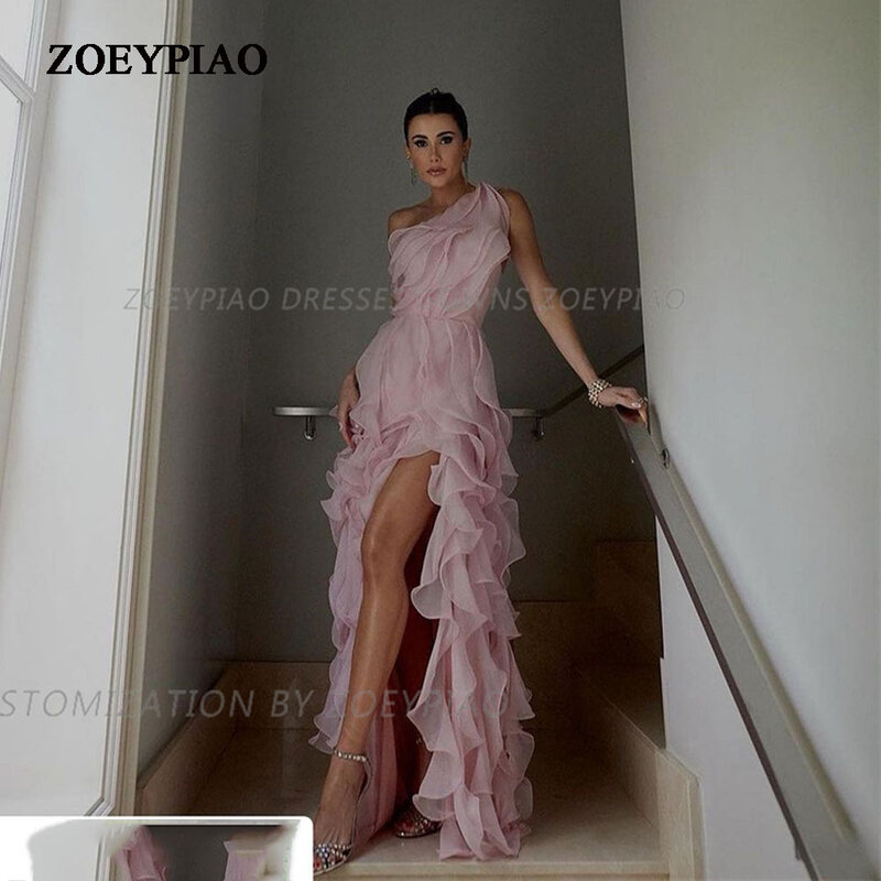 Różowa szyfonowa plisa sukienka na studniówkę warstwowe falbany długa formalna seksowna z rozcięciem na jedno ramię elegancka sukienka damska 2024 nowa Arrivial