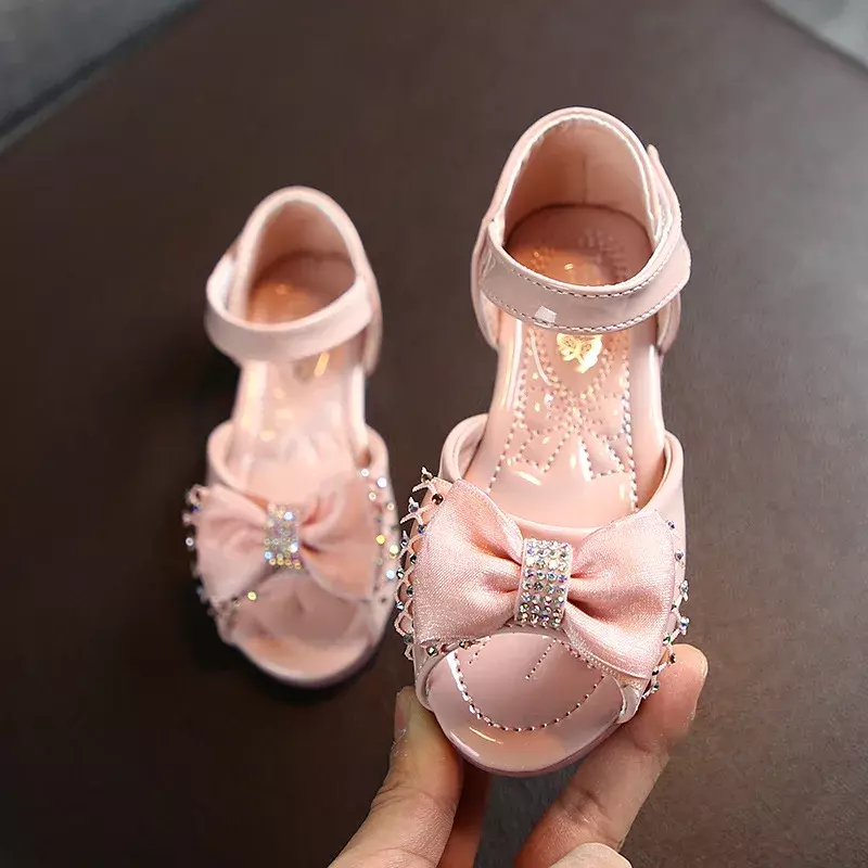 Girls Sweet Bow Princess Shoes Children Fashion Peep Top Sandals for Party Wedding Kids Leather Shoes with Colored Rhinestones