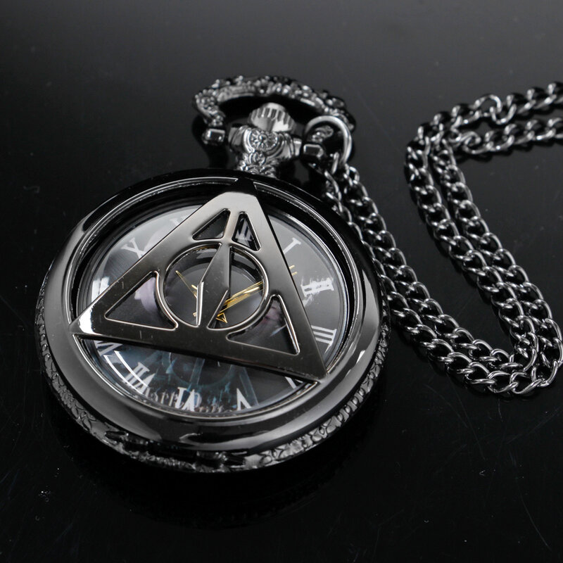 Reloj de bolsillo de cuarzo hueco de triángulo negro Retro Para hombres y mujeres, collar clásico, colgante Fob, regalos para hombres y niños