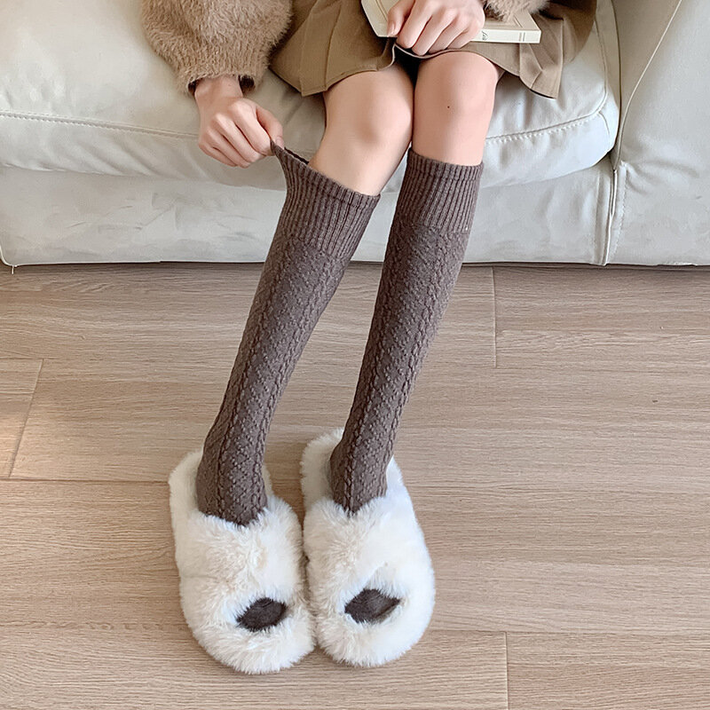 Stoking wanita Retro mode baru musim gugur kaus kaki hangat gaya Jepang warna polos kasual untuk wanita kaus kaki panjang setinggi lutut musim dingin lembut