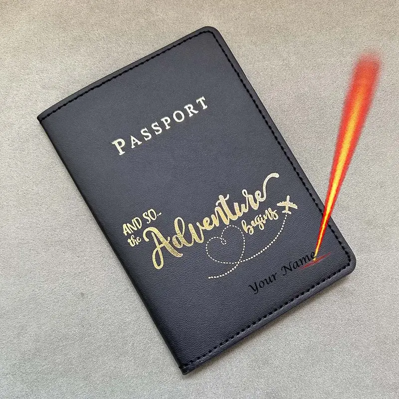 Nuovo personalizza la copertina del passaporto avventura con i nomi delle custodie per passaporto da viaggio per donna e uomo