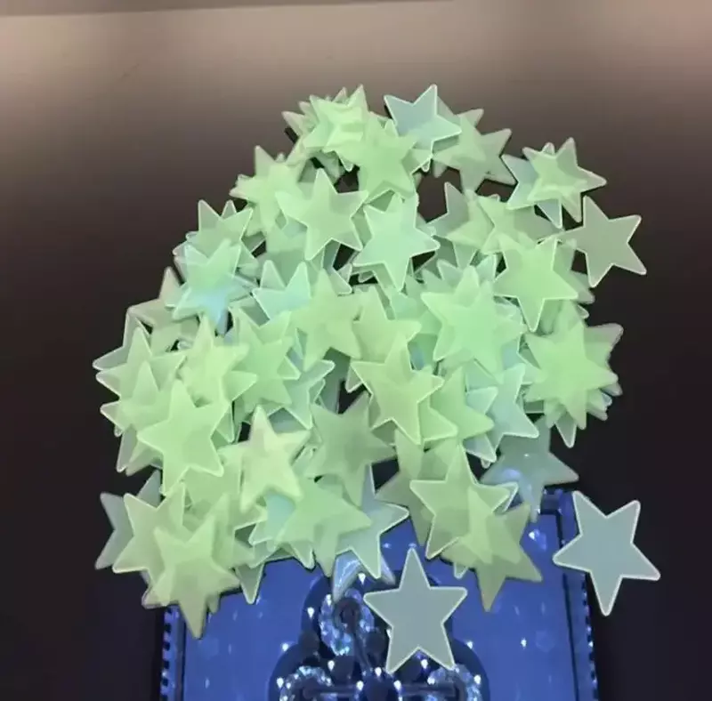 100 pz/borsa 3cm Glow in the Dark Toys adesivi stella luminosa decalcomanie camera da letto pittura fluorescente giocattolo adesivi in PVC per la camera dei bambini