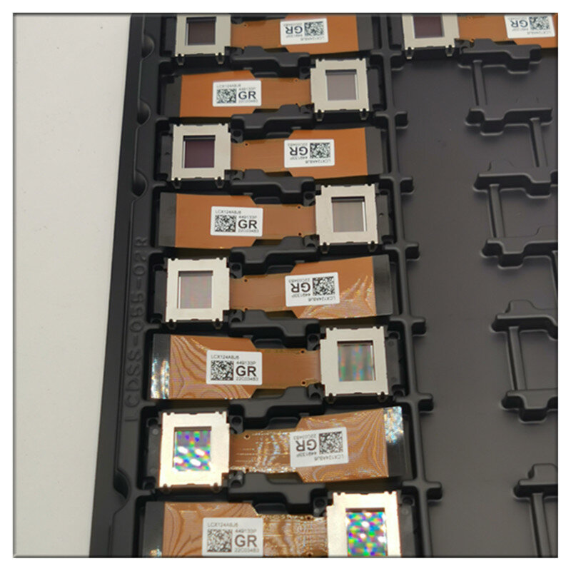 Panel LCD Tunggal Asli LCX101A / LCX111A / LCX124A / LCX102A / LCX172A / LCX173B untuk Banyak Proyektor/Harga Obral