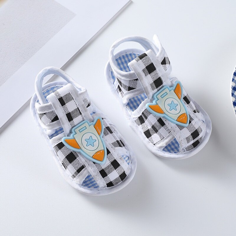 Lato 0-12 miesięcy nowonarodzone chłopięce dziewczynki Cartoon nadruk miękkie łóżeczko buty dla niemowląt pierwszy chodzik sandały wsuwane buty z miękką podeszwą