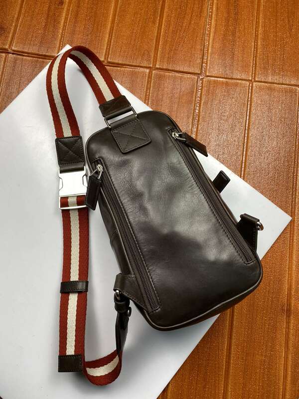 Luksusowy styl B torba na ramię luksusowy Design biznes przyczynowy męski skórzany torebka na ramię męski pojemna torba ze skóry bydlęcej