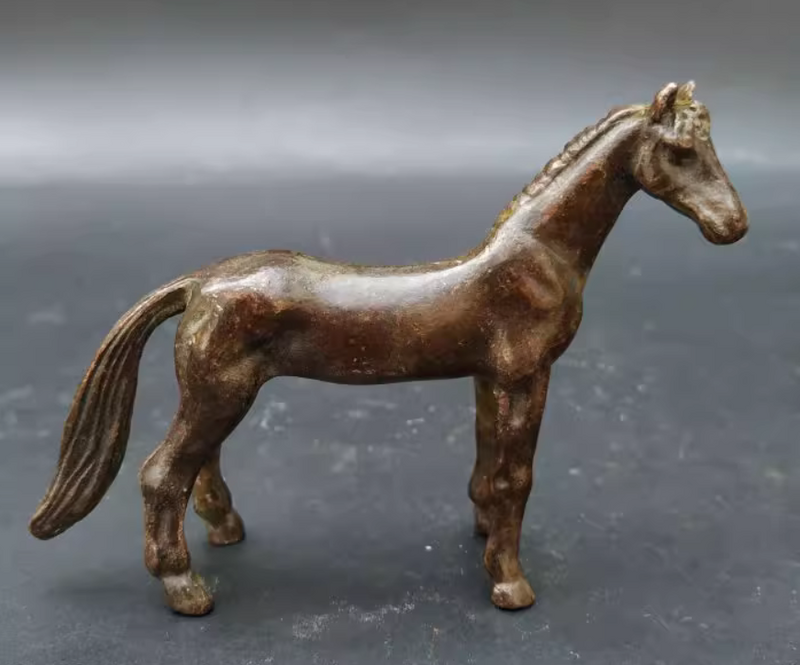 Adornos para el hogar de caballo del zodiaco de bronce de imitación