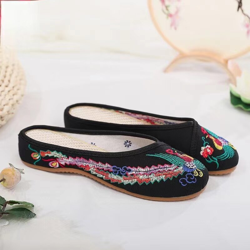 Baotou sandal kanvas hak rendah wanita, sandal rumah bordir sol lembut anti licin, sandal luar ruangan musim panas untuk wanita