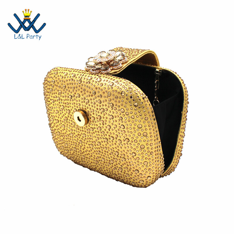 Italian Design Women Party Bag with Shinning Crystal High Quality New Arrivals in Golden Color for Birthday