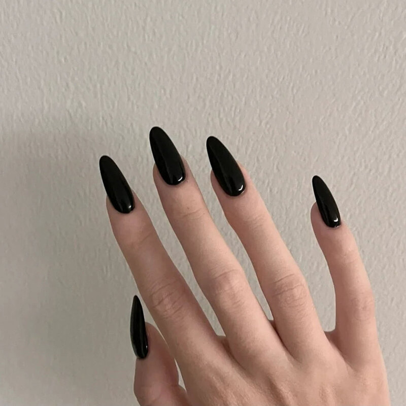 Unghie finte nere di lunghezza unghie artificiali in resina ecologica di colore solido per la pratica della decorazione delle unghie dei principianti