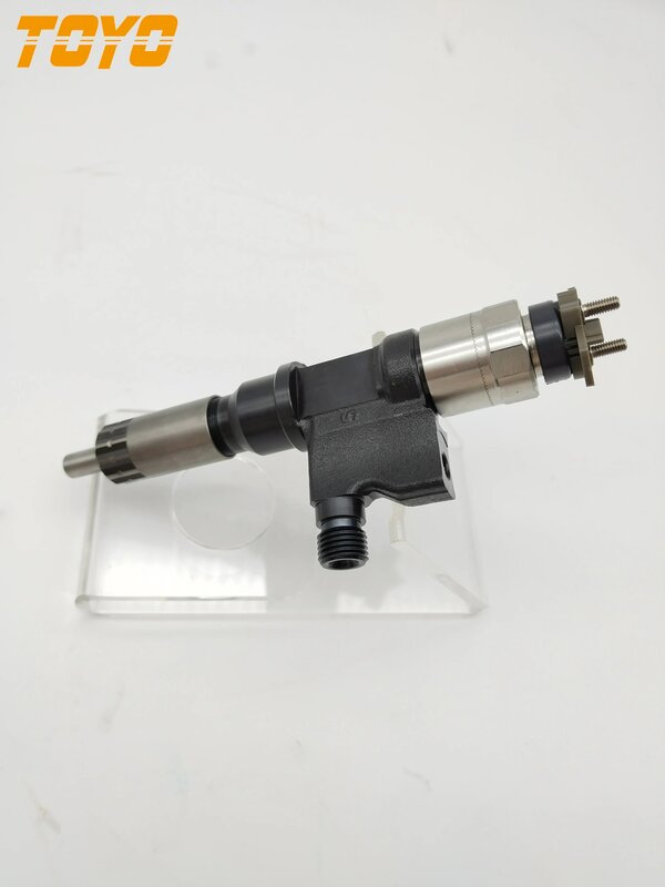 TOYO 6HK1 4HK1 Diesel Injector 095000-0660 8-98284393-0 Fuel  Assembly For Excavator Engine
