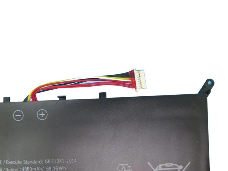 Laptop Battery W15 20200327 15.2V 4550MAH 69.16WH 8PIN 8Lines New