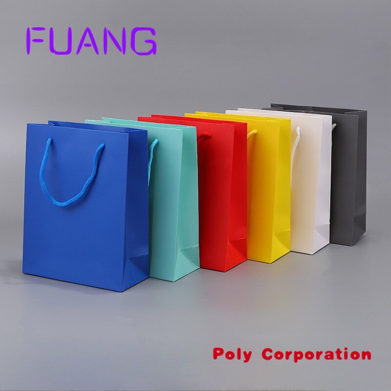 Hersteller benutzer definierte Logo Geschenk verpackung Papiertüte einfarbige Pappe Einkaufstasche mit Seil griff