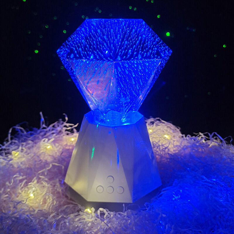 Berühmte Deluxe 3D Diamant Tisch lampe romantische Camp Zelt Lichter mit Musik Show Dekorationen Projektor