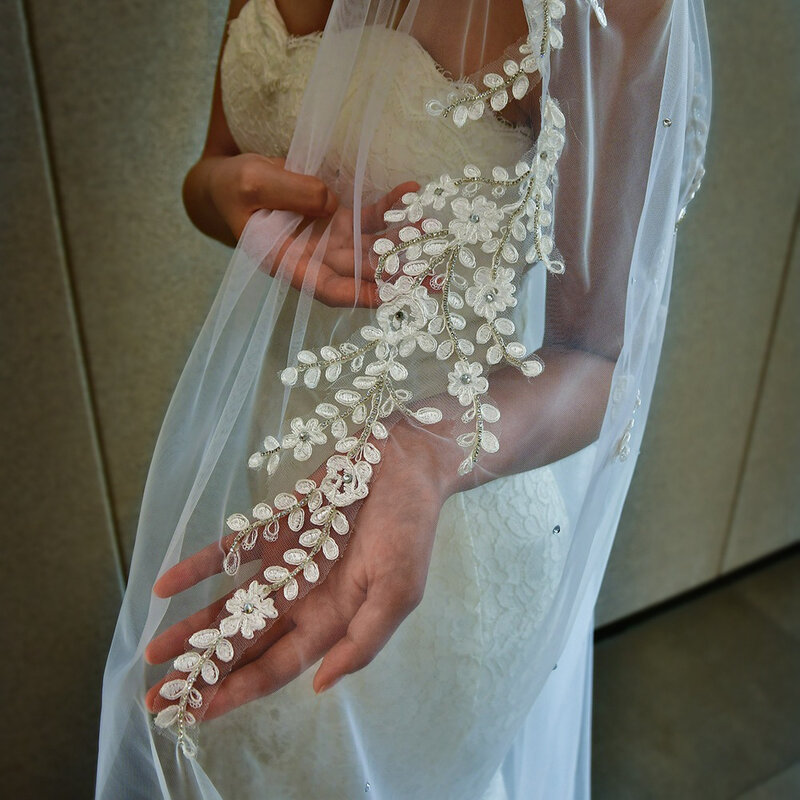Flor e Diamante Incrustado Cauda Headdress, Casamento Bridal Veil, BL4046