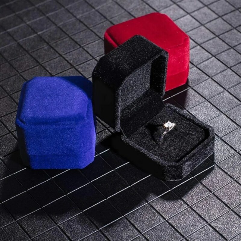 Quadratische rote Verlobung Samt Ohrring Ring Box Veranstalter für Valentinstag Geschenk Ehering Vitrine Schmuck Verpackung Großhandel