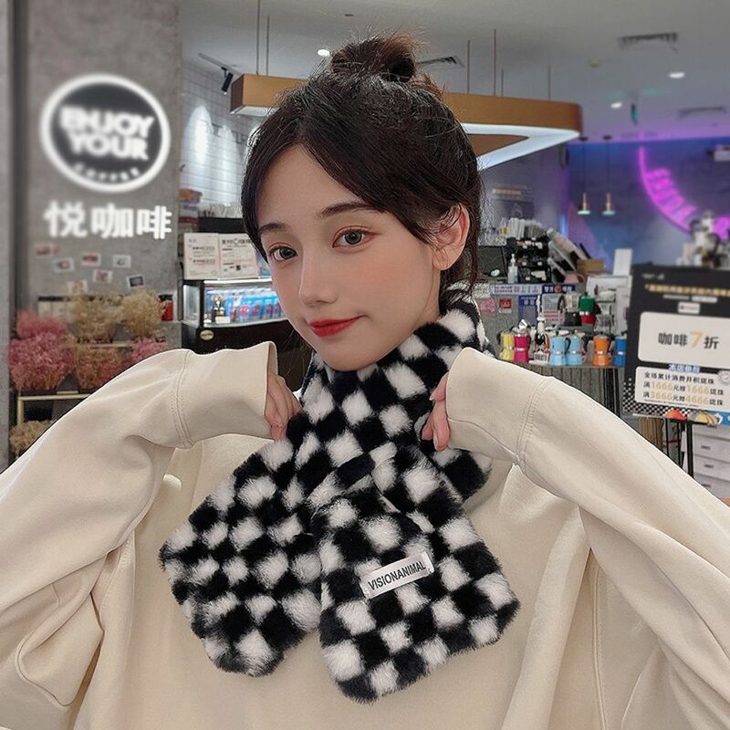 Wiatroszczelny szal w szachownicę ze sztucznego futra królika damski jesienno-zimowy szalik w stylu koreańskim akcesoria odzieżowe szalik damski