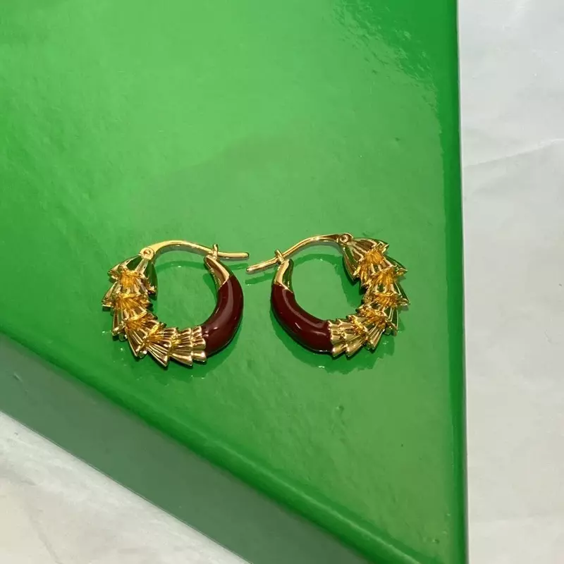 Europa Designer marca rosso marrone ottone placcato oro 24K orecchino donna gioielli di lusso tendenza pista