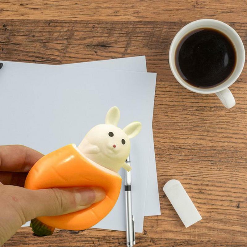Kawaii coniglio carota spremere giocattolo cartone animato sorpresa coniglietto bambola divertente giocattoli sensoriali per bambini adulti antistress