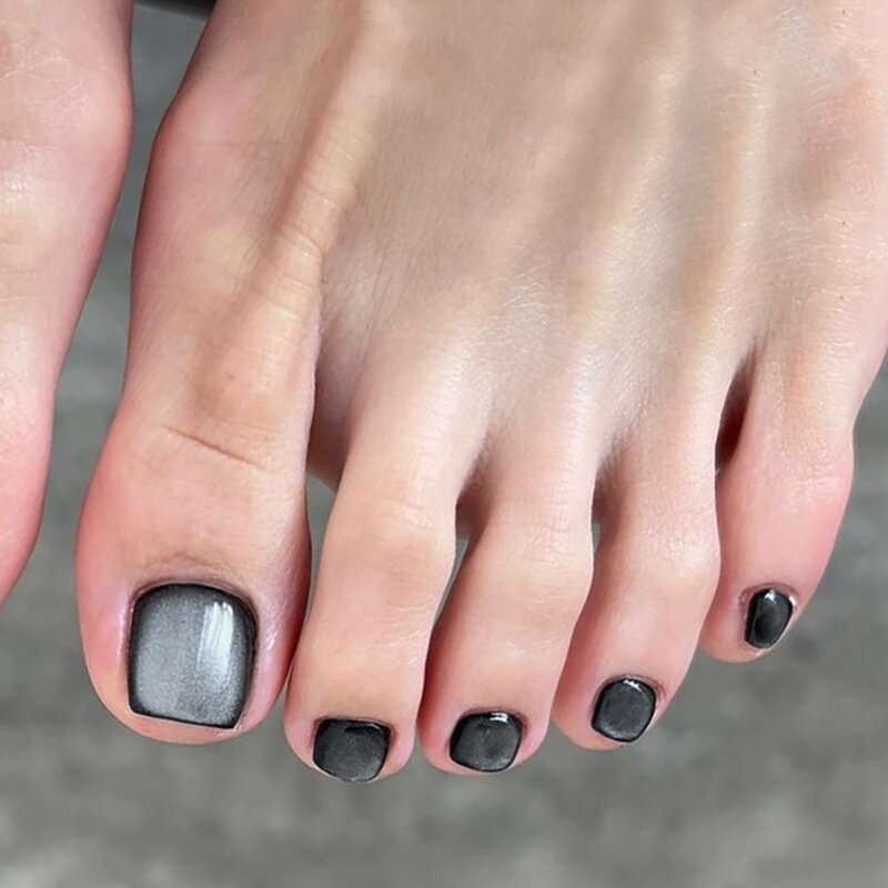Silver Cat Eye Black Fashion Artificial Toenails Wearable Toe False Nails with Glue Detachable Short Flat Shape Fake Toenails