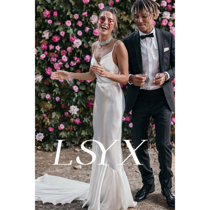 LSYX gaun pengantin tanpa lengan leher V tali Spaghetti sederhana gaun pernikahan putri duyung gaun pengantin panjang lantai kereta punggung potongan belakang