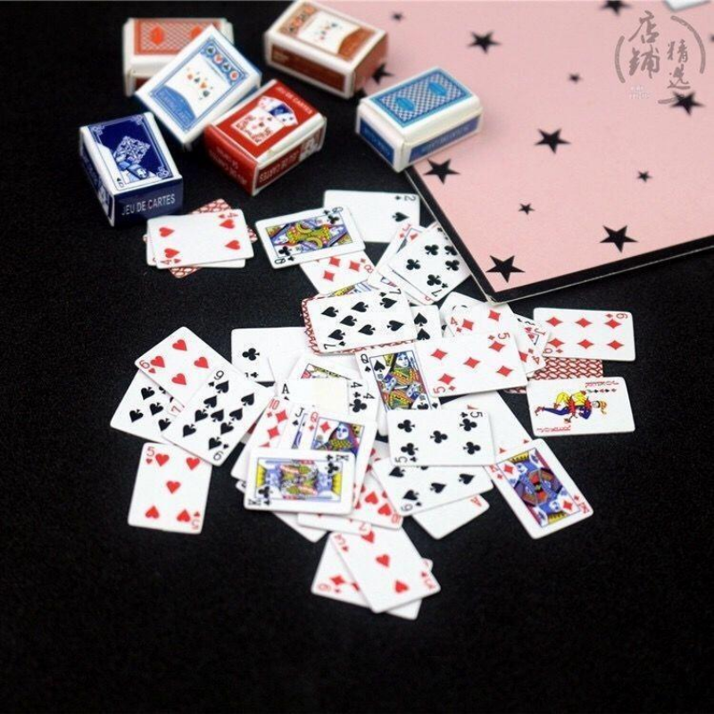 Mini Poker portátil Jogando Cartas, 1:12 Jogos Bonitos De Miniatura, Brinquedos Engraçados Boneca, Jogar Jogos de Cartas, Dollhouse Acessórios