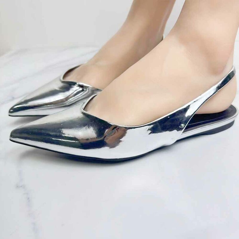 حذاء مدبب مسطح مع تأثير الطلاء الفضي للنساء ، صنادل الموضة ، جديد ،