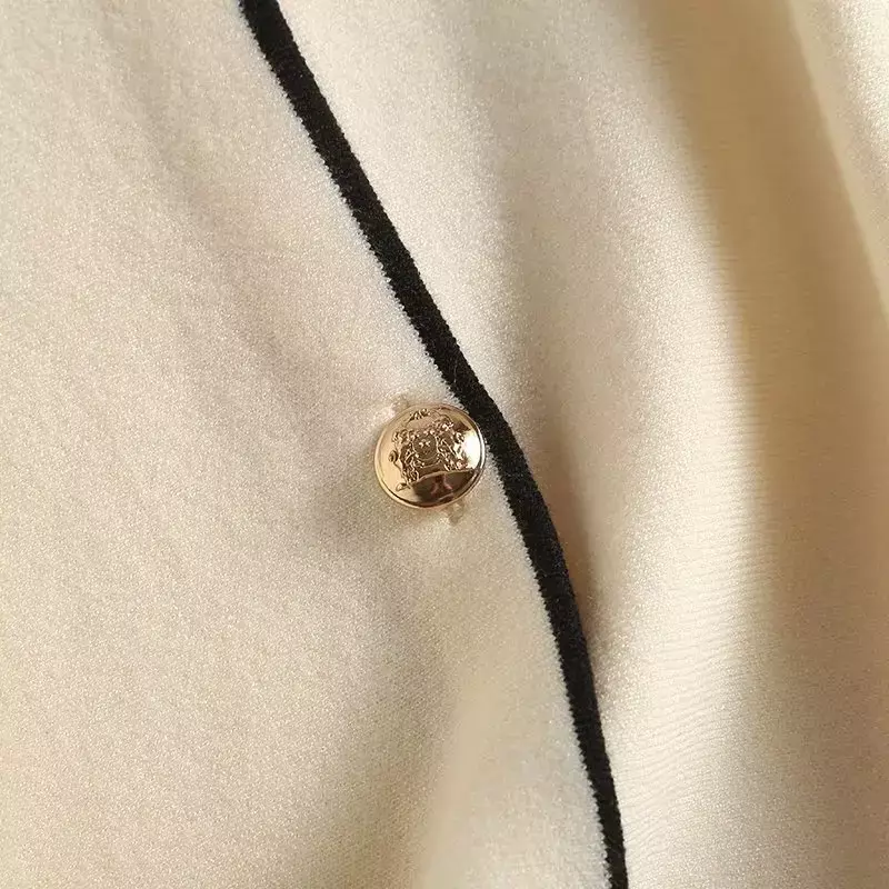 Suéter de cardigã de manga comprida feminino, blusa chique, botão requintado, design de linha, retrô, moda, 2023