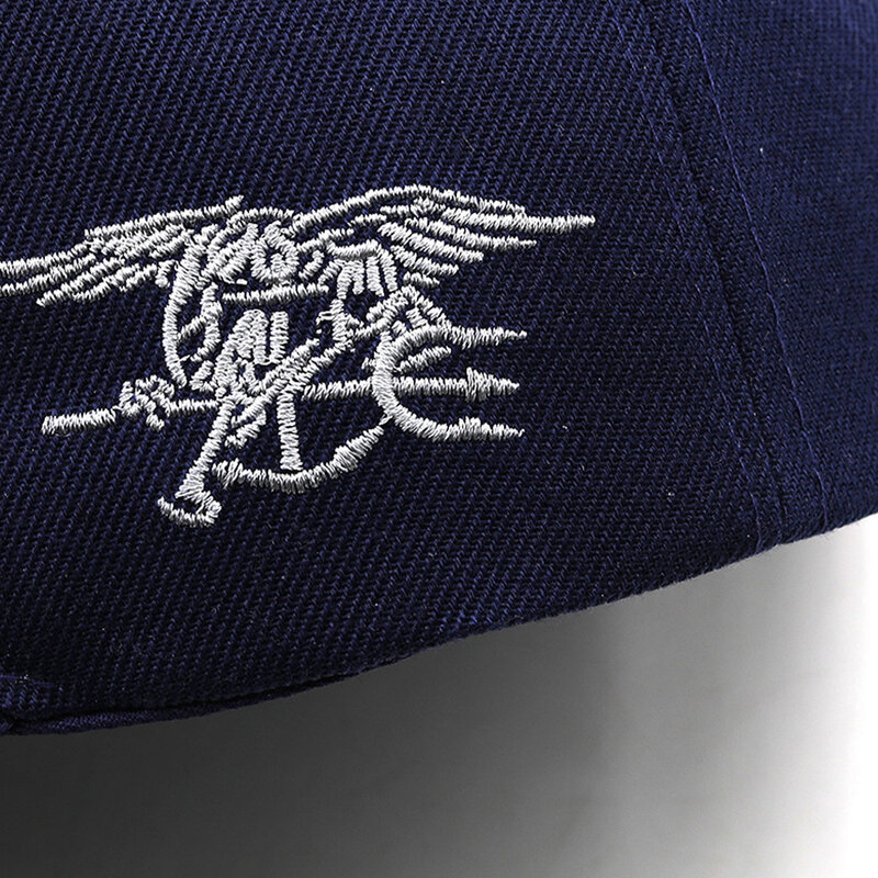 Modny haft baseballowy Unisex czapka jednolity kolor na co dzień oddychająca czapki tirówki lekka regulowana czapka sportowa dla kobiet mężczyzn