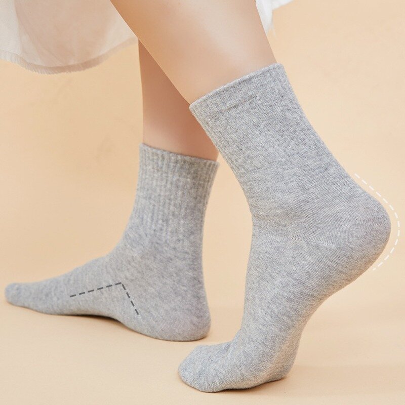 Atmungsaktive hochela tische Einweg-Socken im Freien tragbare einfache Kompression reise dünne schweiß absorbierende Sport-Baumwoll socken