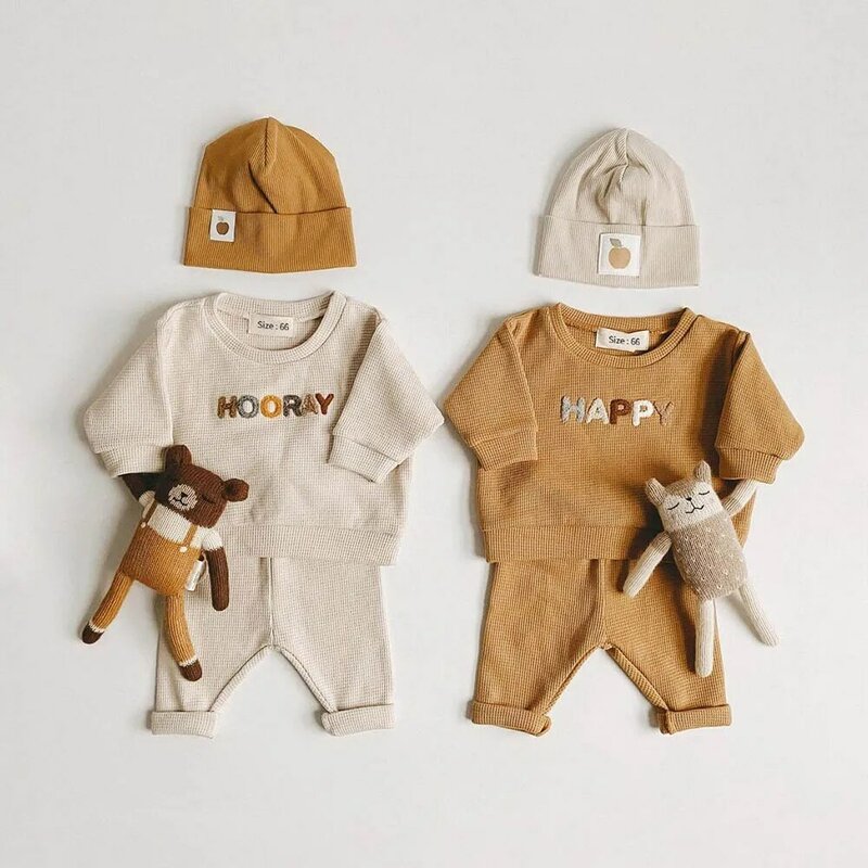 赤ちゃんと子供のためのラリオファッションの服セット,男の子と女の子のための2ピースの衣装,カジュアルなトップスとパンツ