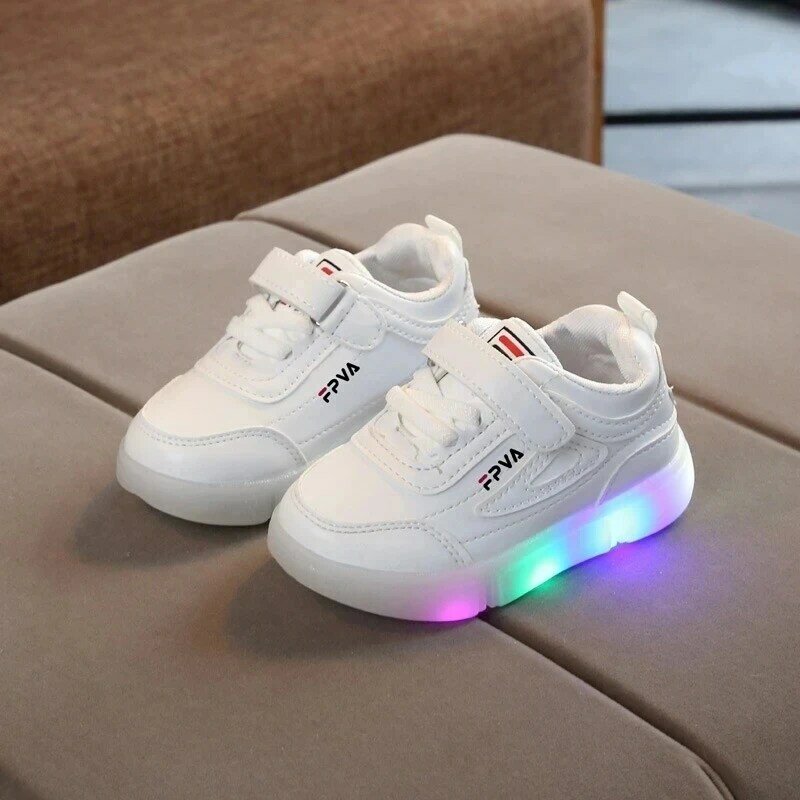 Sepatu kets anak bayi lelaki perempuan, sneaker klasik tenis lampu LED kasual warna polos untuk anak bayi balita laki-laki dan perempuan