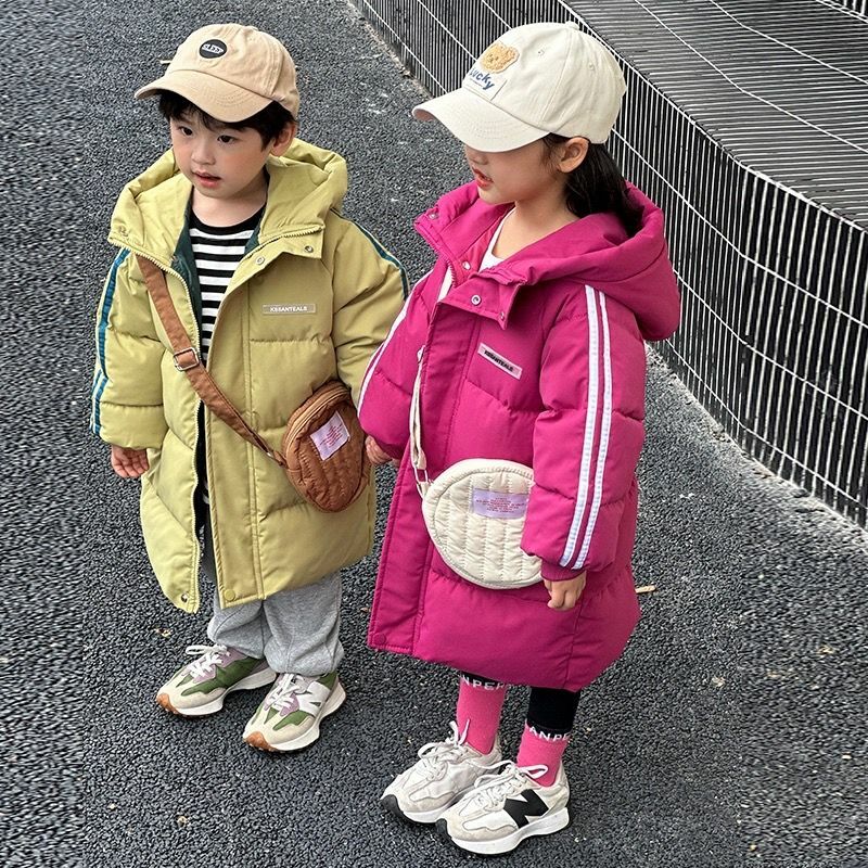 Nuovo piumino invernale per ragazzi e ragazze versione coreana cappotto lungo in cotone addensato per cappotto caldo in cotone con cappuccio per bambini