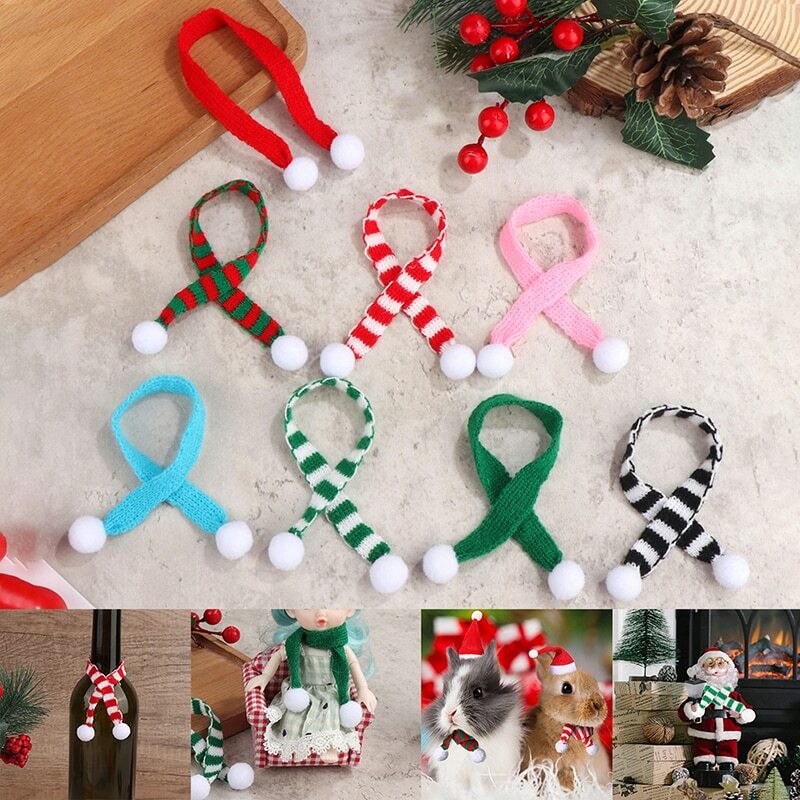 Mini Knitting Christmas Scarf, Boneca Headwear, Garrafa de vinho Knit Cover, Dollhouse Xmas Scene Decor, Traje pequeno Pet, Vestir-se, 2pcs