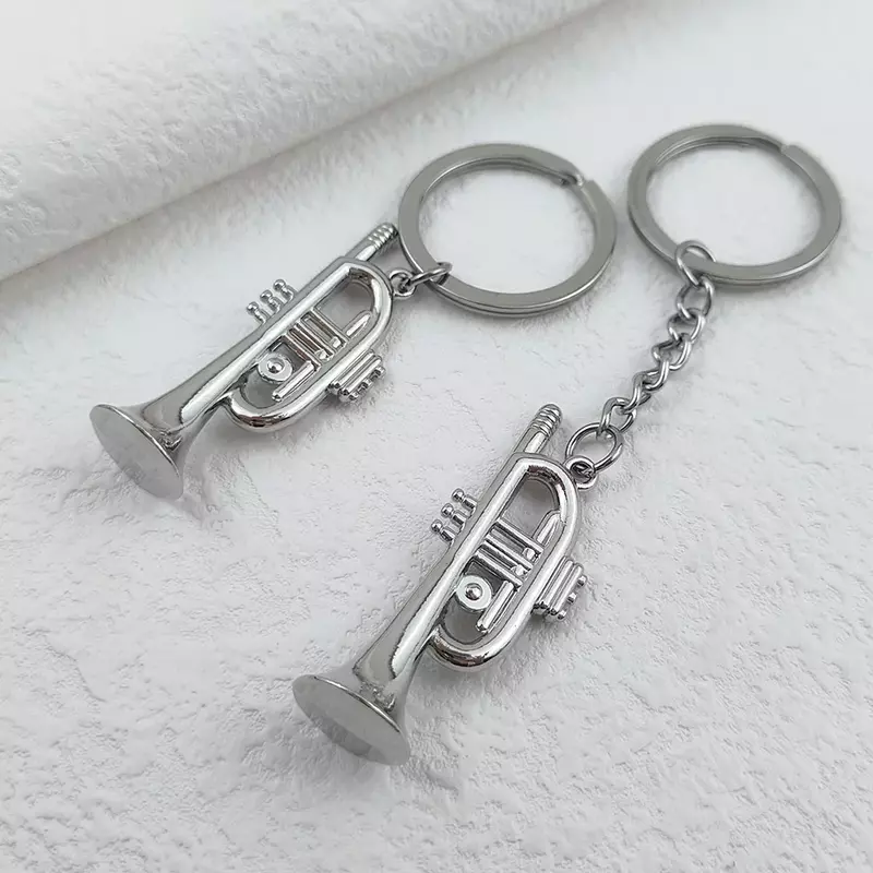 Trumpet Pendant Keychain for Men Simulation Horn Instrument Shape Pendant Keyring Car Accessories Key Chain Fashion Jewelry Gift