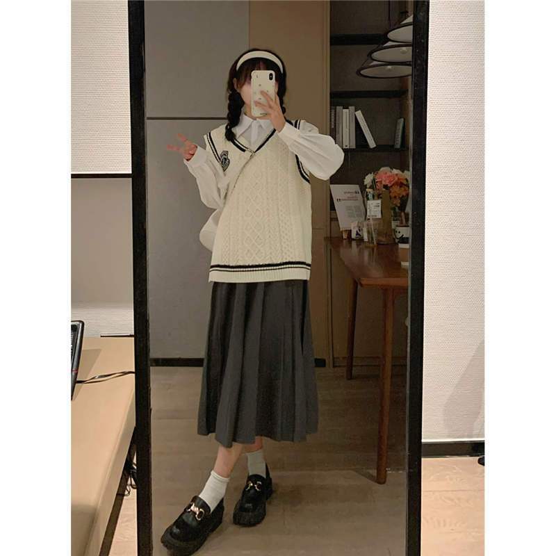 Japan Korea Style Three Piece Set Korean College Style Spring And Autumn New Knitted Vest Sweater shirt+pleated Skirt Set