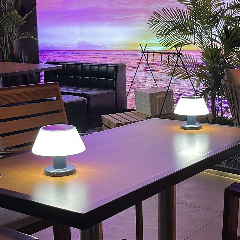 Lampada da tavolo a ricarica solare da Bar per esterni europea e americana lampada decorativa per atmosfera da tavolo da ristorante con luce notturna da giardino