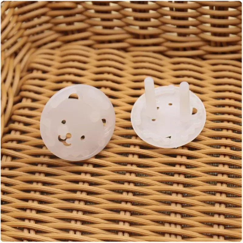 Bear EU Power Socket Electrical Outlet Baby Kids Child Safety Guard Protection Anti Electric Shock Plugs Protector Cover